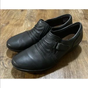 Clarks Women’s  Size 7 Everlay Coda Slip On